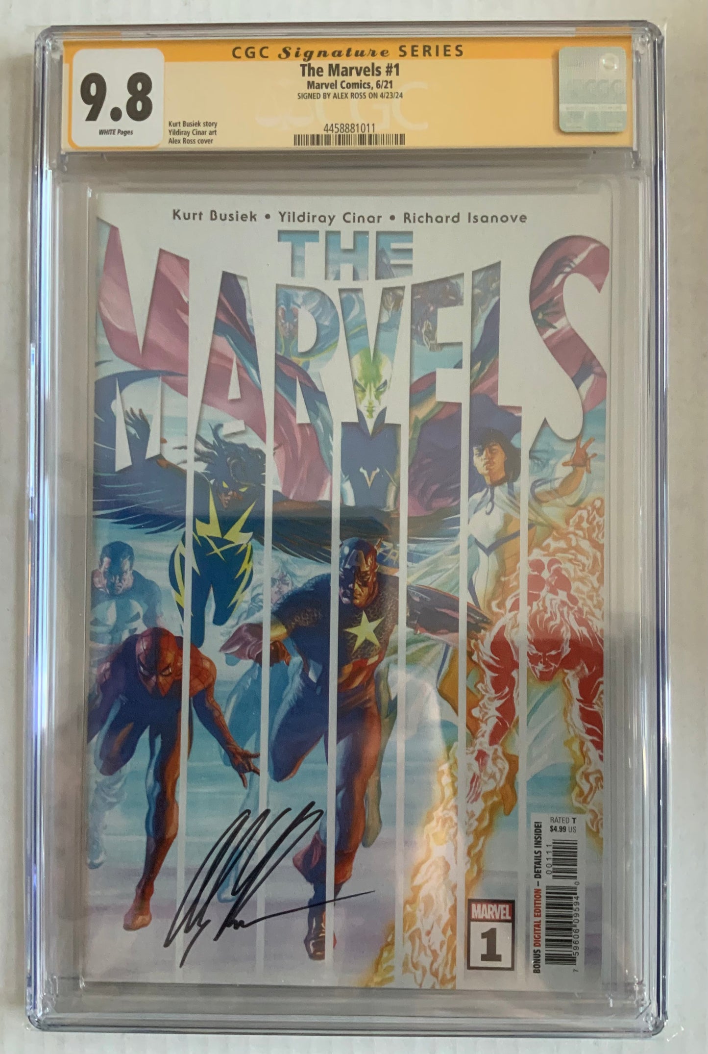 The Marvels #1 - CGC SS 9.8 - Signed by Alex Ross