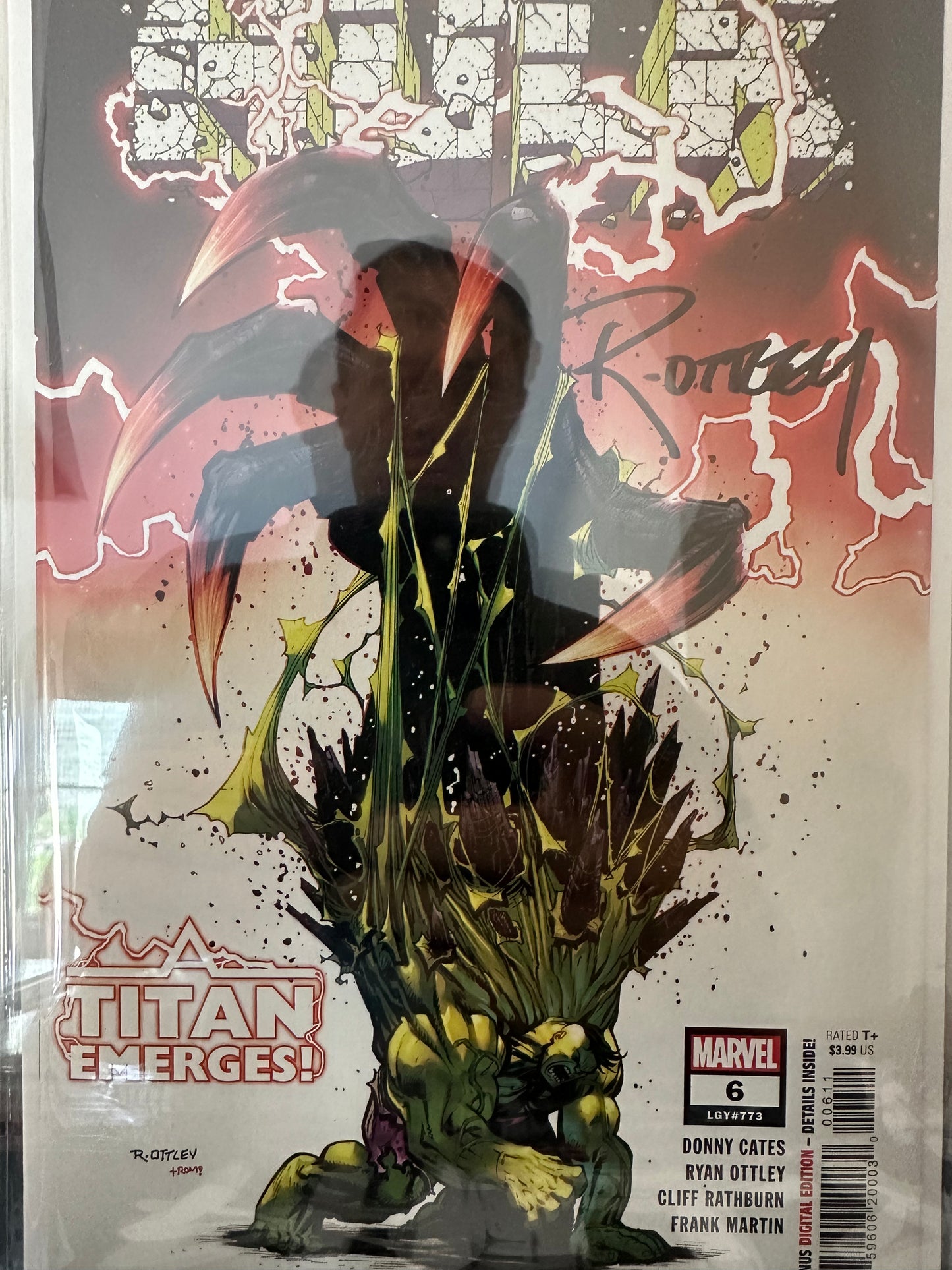 Hulk #6 - Ryan Ottley Signed Variant with COA